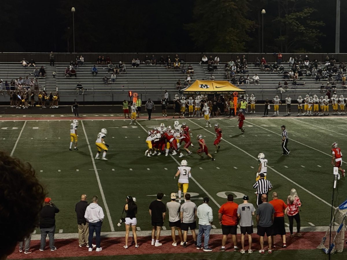 Mentor vs Medina footballers.